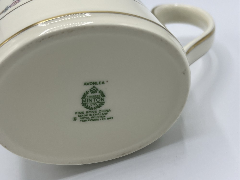 Minton Avonlea Creamer