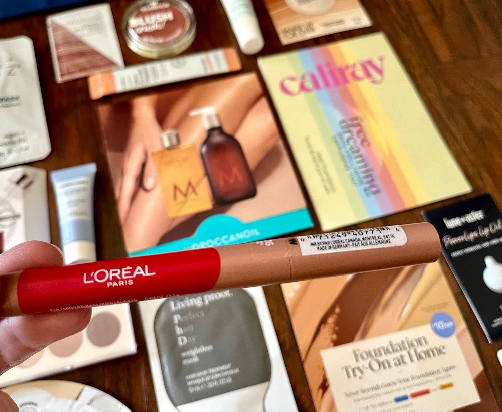 Nice Beauty Bundle With Cute Selfie Bag + Freebies!