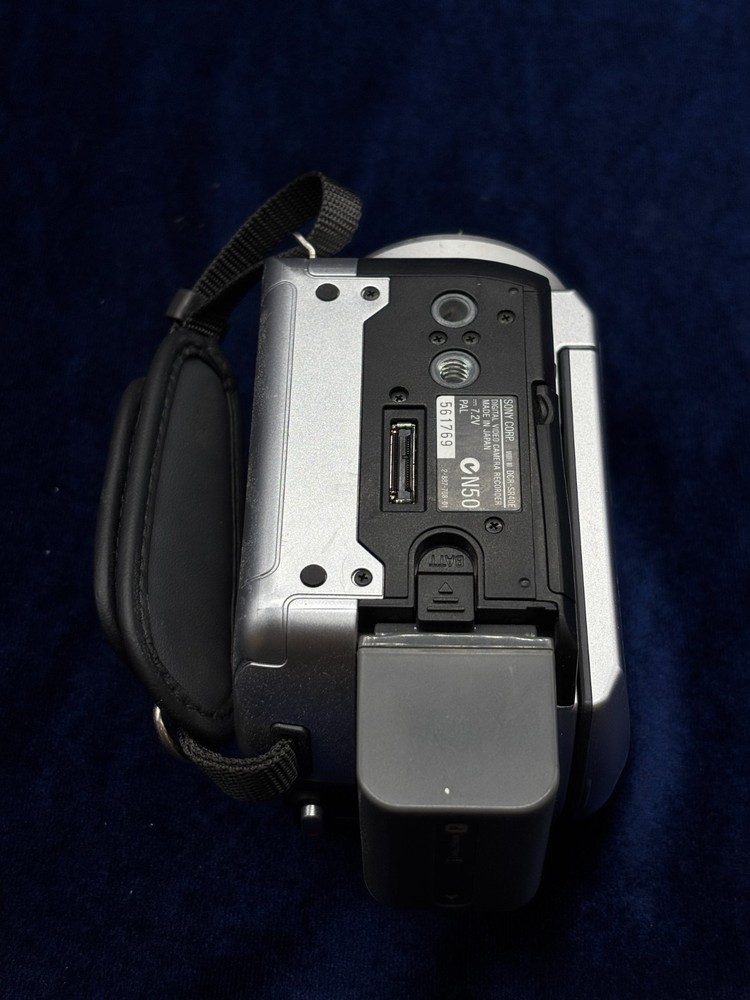 Sony Handycam DCR-SR40 /Camera Only/ Works