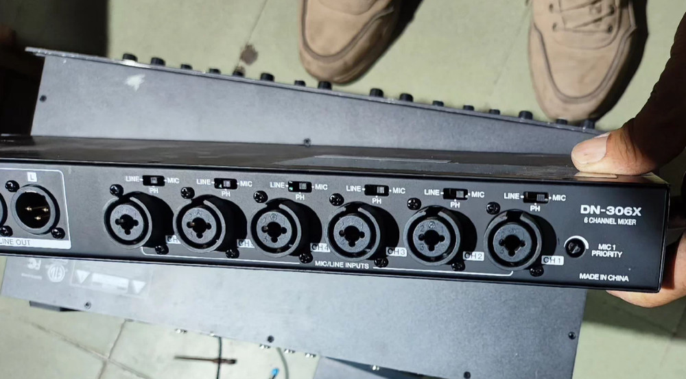 1pcs DENON DN-306X 6-channel mixing console