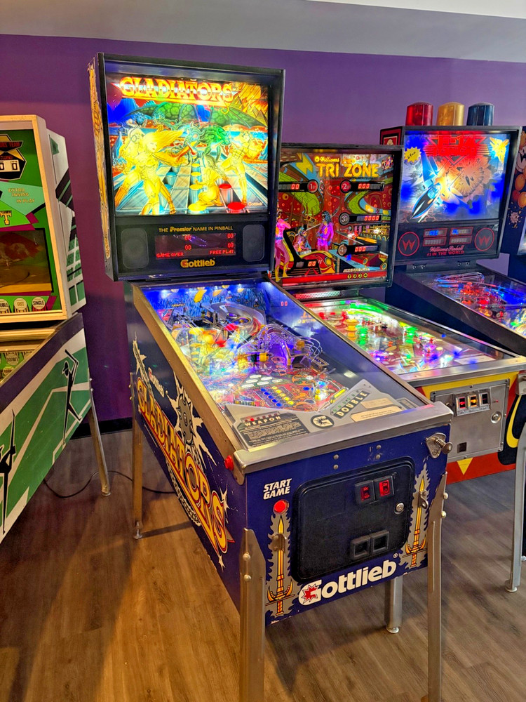 Gottlieb Gladiators Pinball Machine