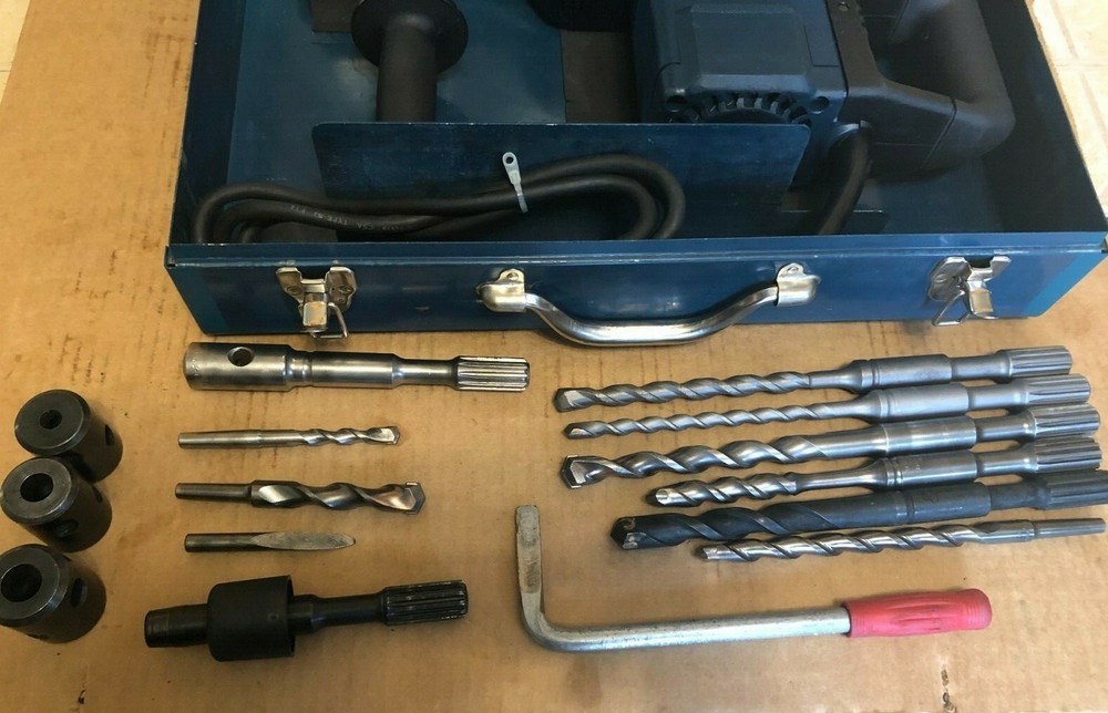 BOSCH 11219EVS ROTARY HAMMER DRILL W/ DRILL BITS