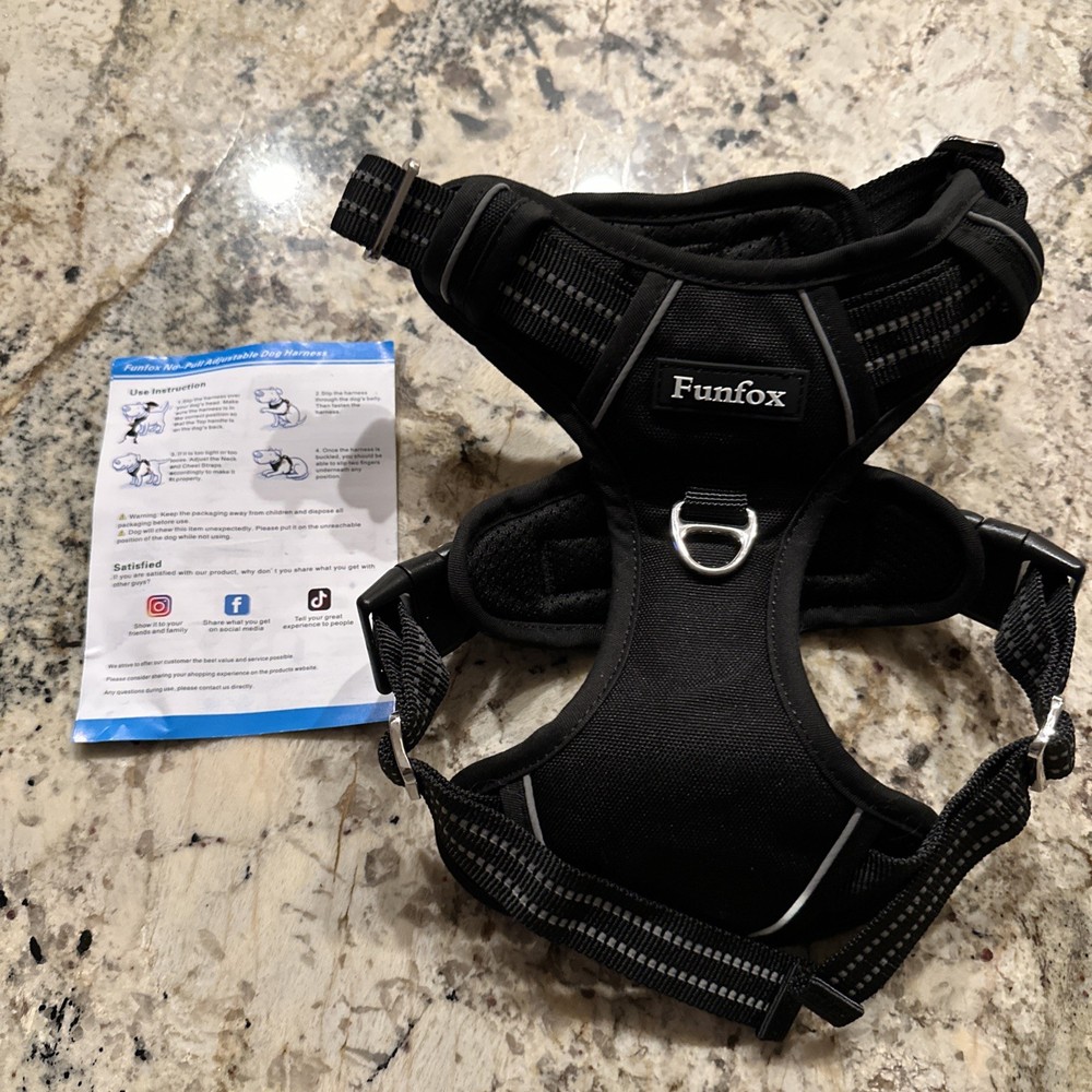 Funfox Dog Harness No Pull, Adjustable Pet Vest Harness Size Medium NEW
