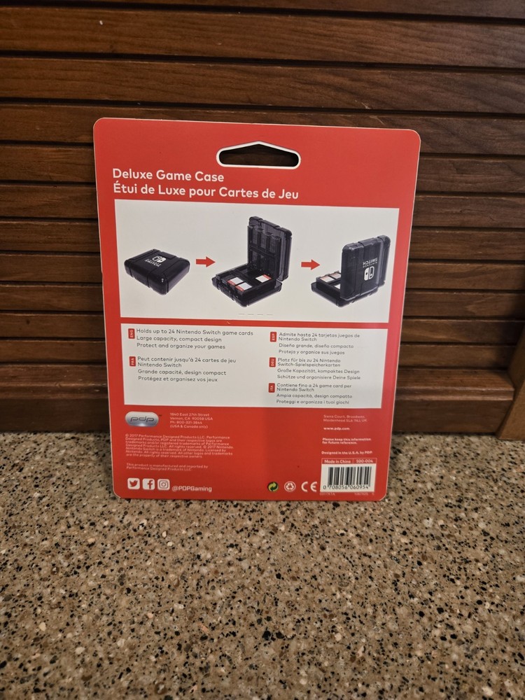 Nintendo Switch Deluxe Game Case !!! Hard PROTECTIVE Plastic !!! OFFICIAL !!!