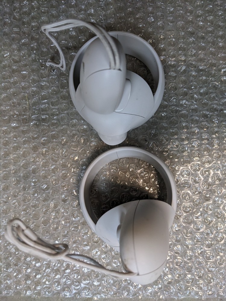 GENUINE Oculus Meta Quest 2 VR Controller Pair - Left and Right Controllers ONLY