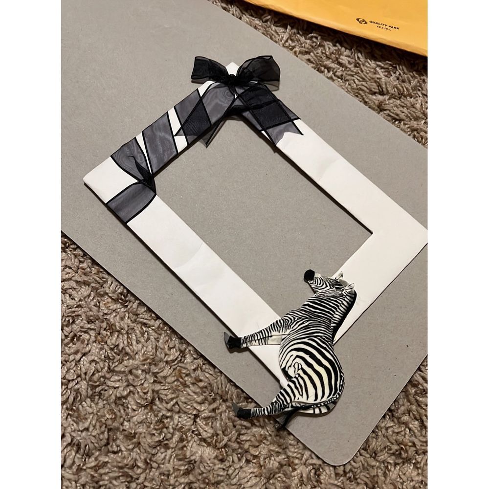 10 Handmade frames from scrapbooking, card making, crafts new