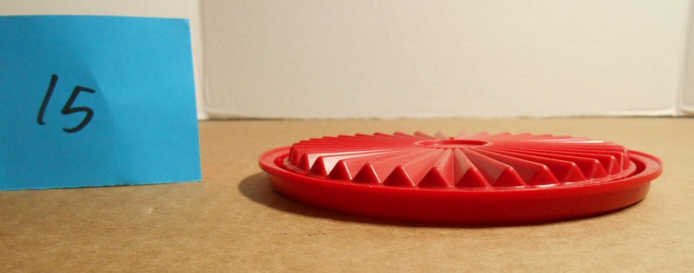 Tupperware Servalier Bright Red Replacement Lid Only #812 B15