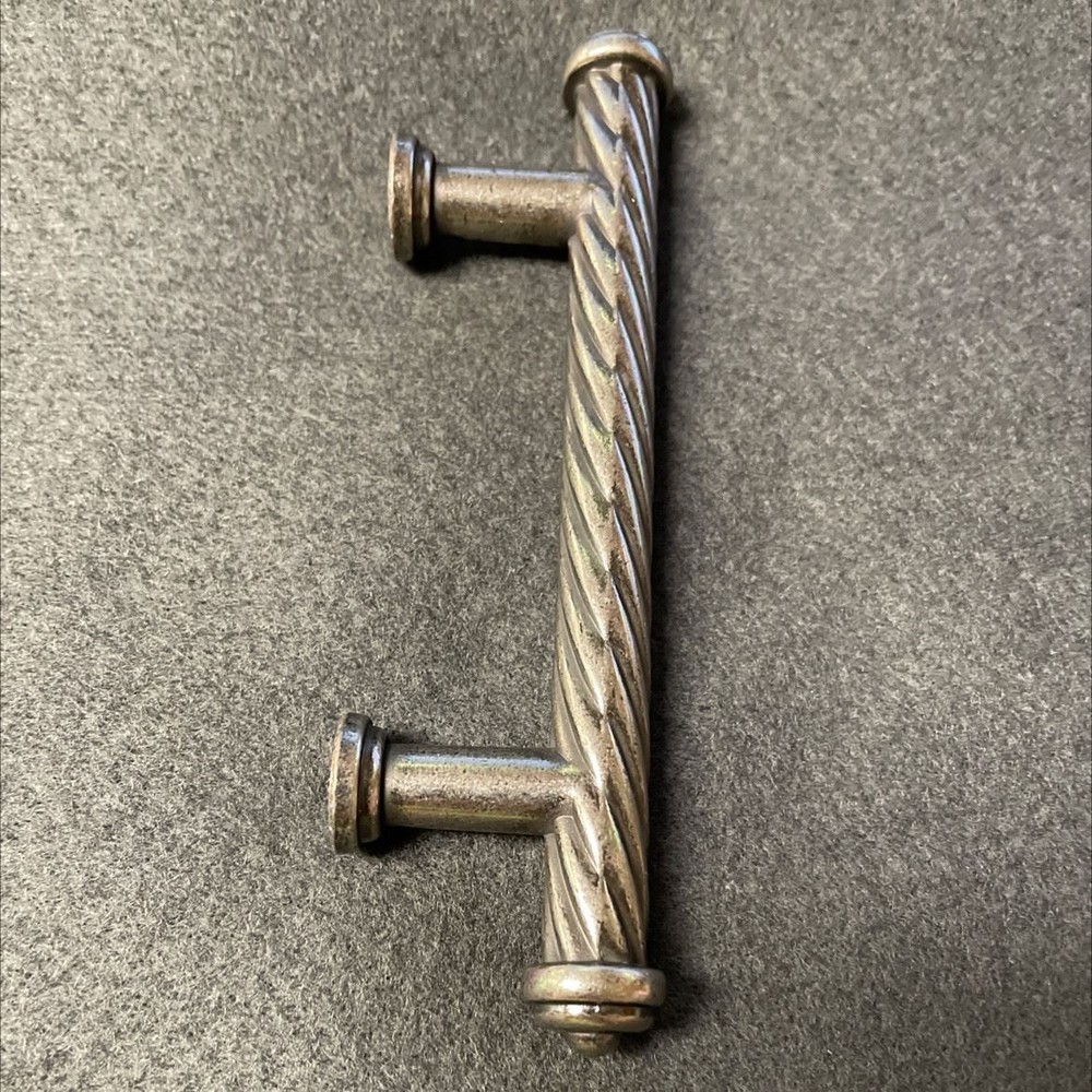 AS-IS 3" Capri Pull Pewter