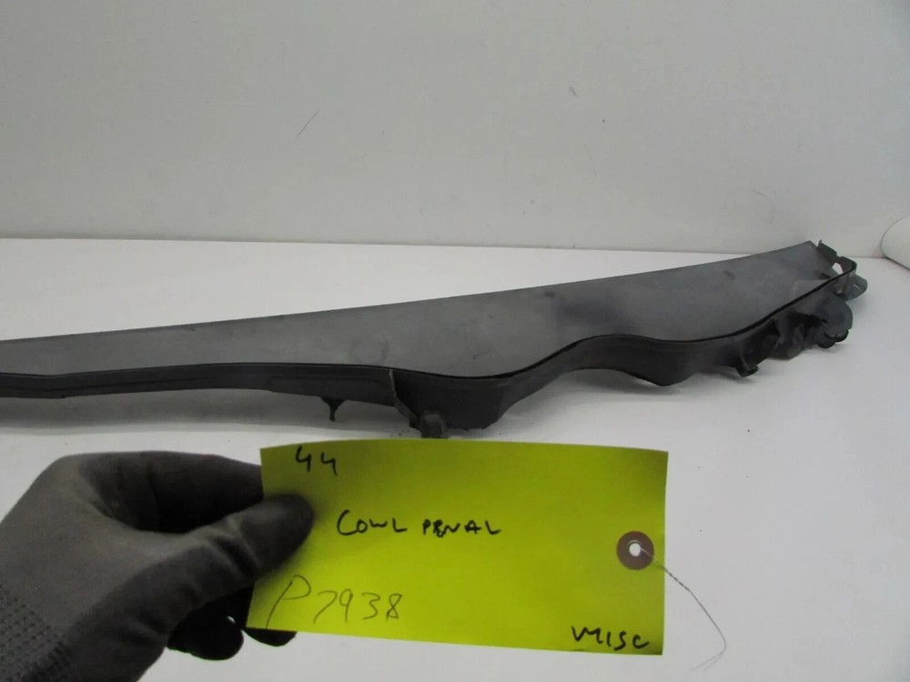 Cowl Vent Panel CLK350 2006 2009 Front Side Outer Windshield Grill Cover OEM