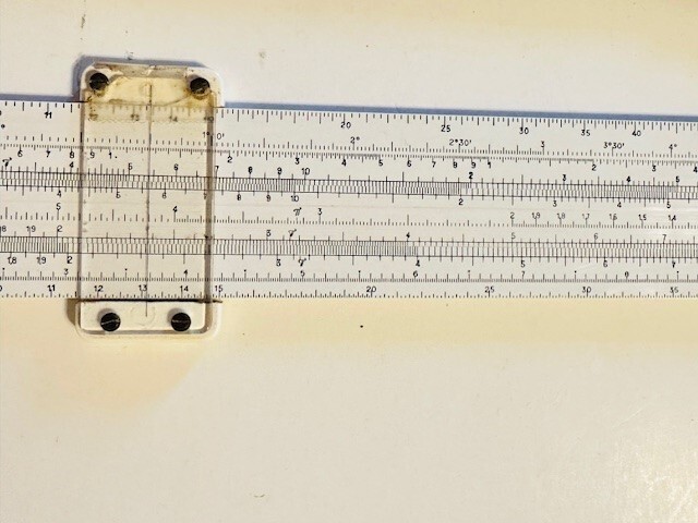 Vintage Acu-Math No 600 Slide Rule