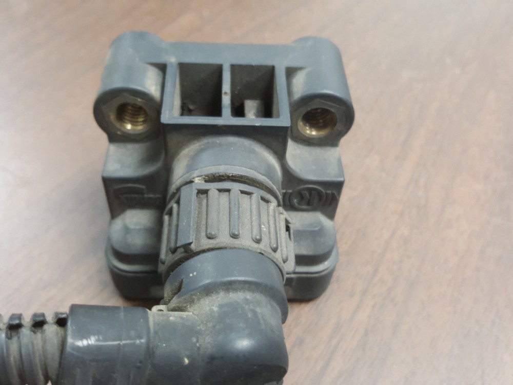 KNORR BREMSE ESP SENSOR BENDIX K0205684E4