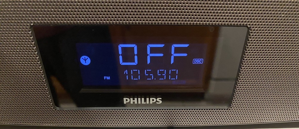 Phillips DC290B 37 Docking System 30Pin iPhone Player Charger Alarm Clock