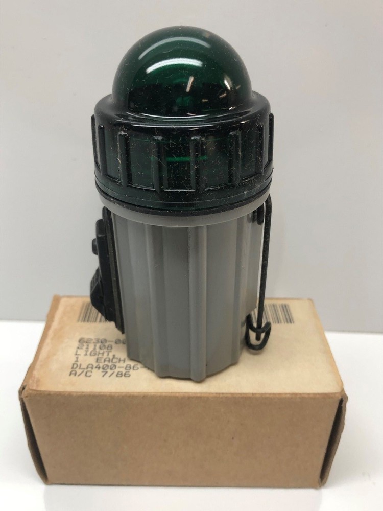 GREEN D-31  DISTRESS MARKER LIGHT
