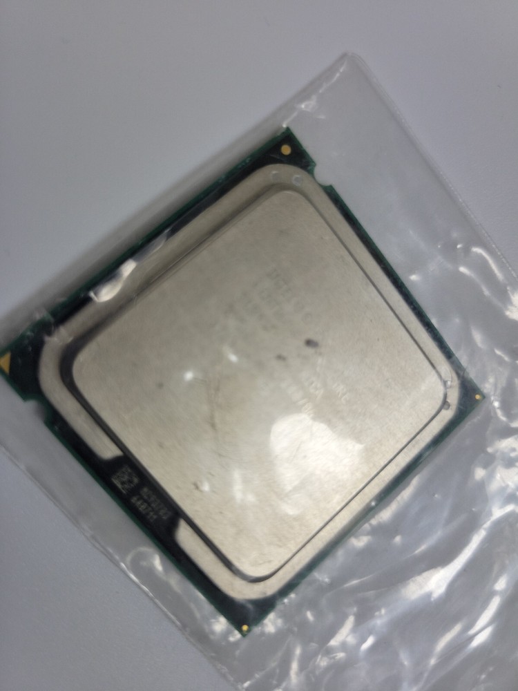 Intel Pentium E5200 SLB9T CPU Processor 2.5 GHz
