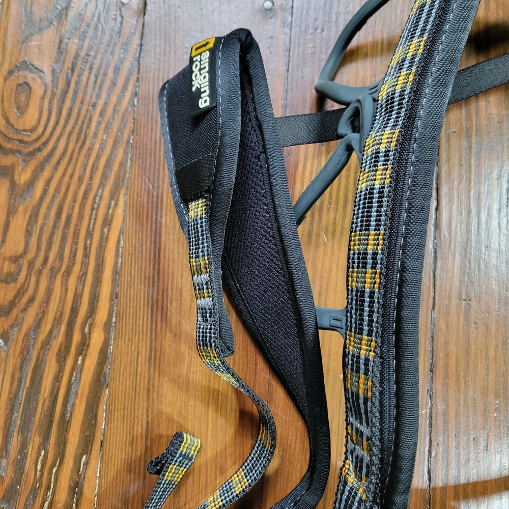 Singing Rock Rhythm Climbing Harness - Size S
