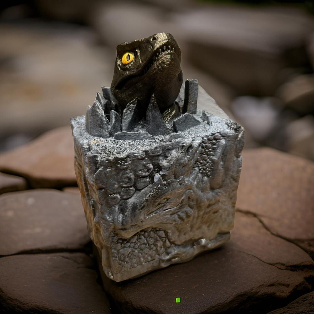 COMMANDER Dinosaur Raptor Deck Box | Magic the Gathering Deck Box