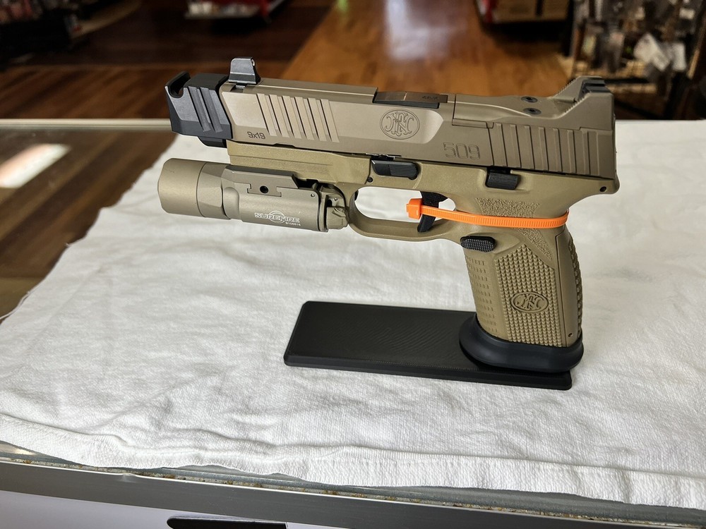 Pistol Stand Double Stack 9mm, 10mm, 40, 45