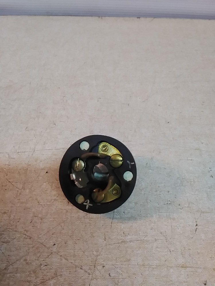 Arrow-Hart 9965 Hart-Lock Three Wire Rubber Cap 20A-125/250V