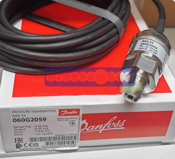 1PCS Danfoss AKS33 060G2059 pressure transmitter New