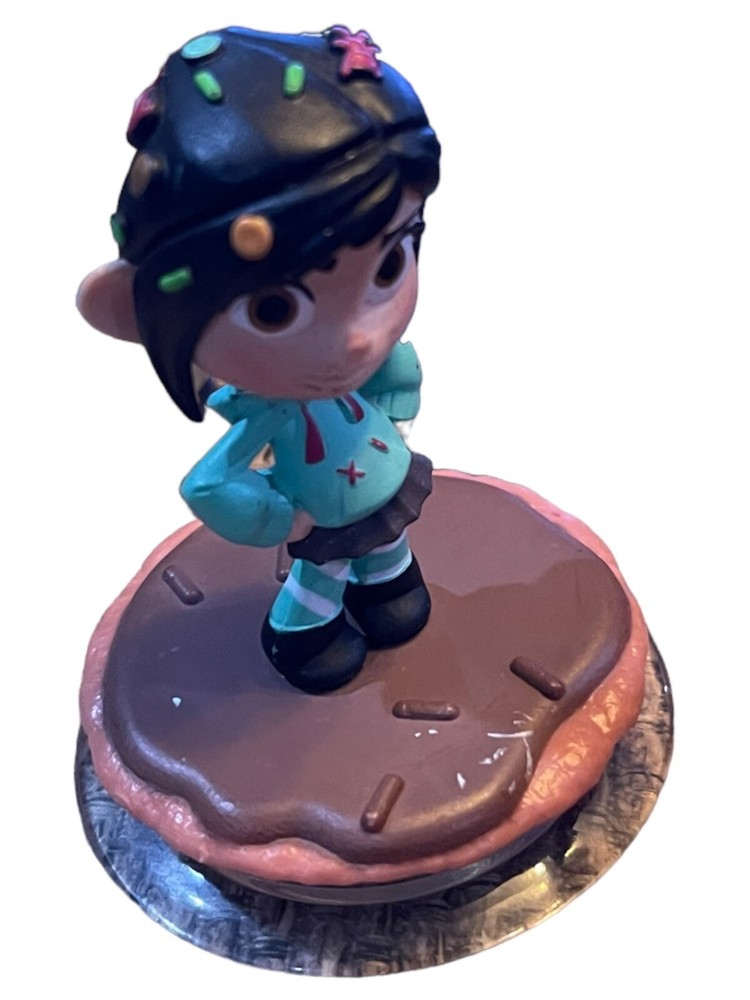 Lot 10 Disney Infinity Figures