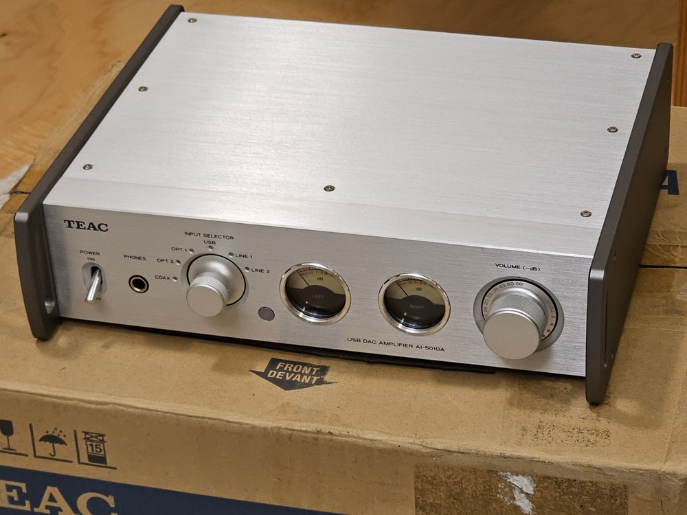TEAC AI-501 DA USB DAC INTEGRATED AMPLIFIER, Open Box.