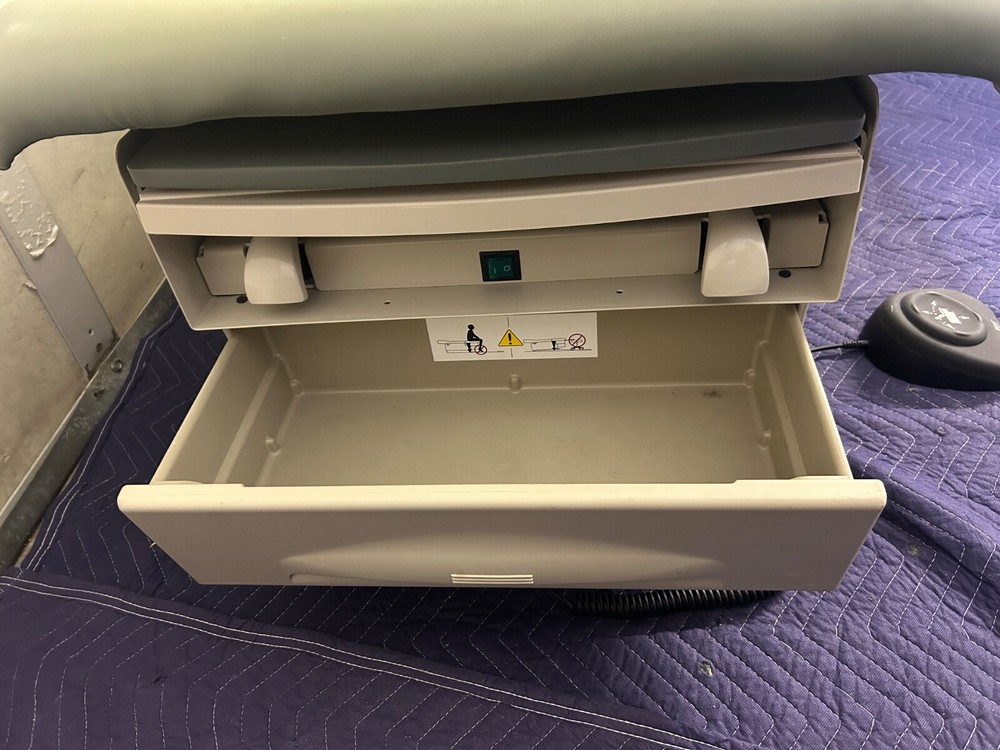 Ritter 223 Power Hi-Low Exam Table Includes Foot Control