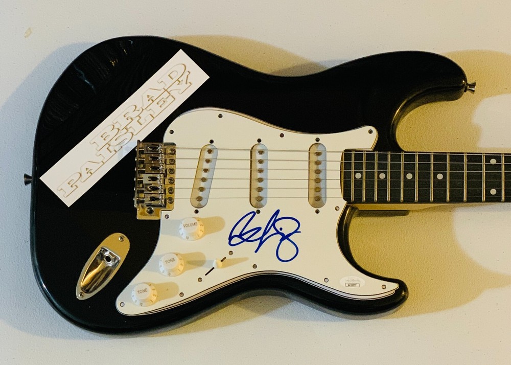 BRAD PAISLEY Signed Guitar Country JSA Authentication