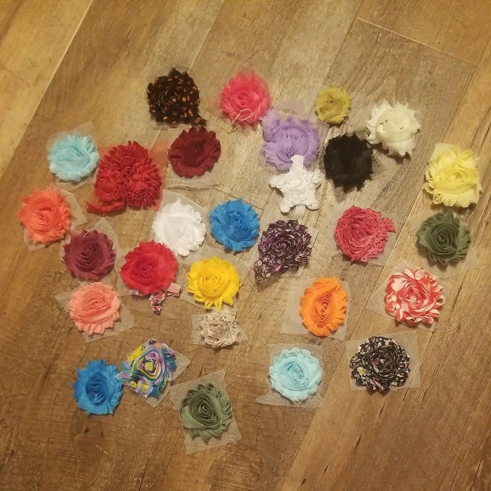 30 Ribbon Flowers