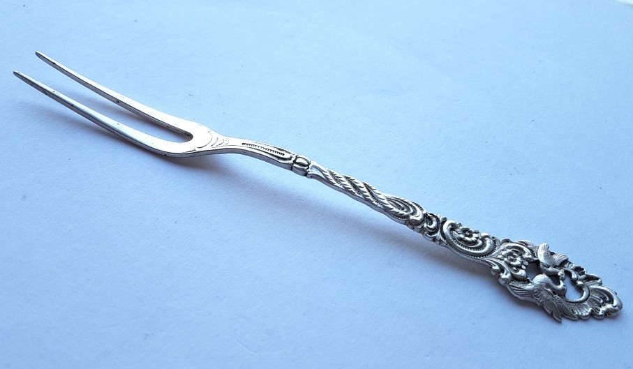Rare Serving Fork, Doves, 800 Silver K863