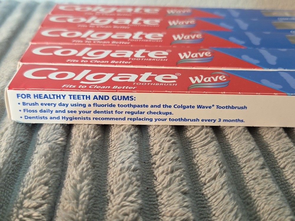 5 NOS Colgate Wave Toothbrush Individually Packaged Assorted Colors ~☆READ☆~2003