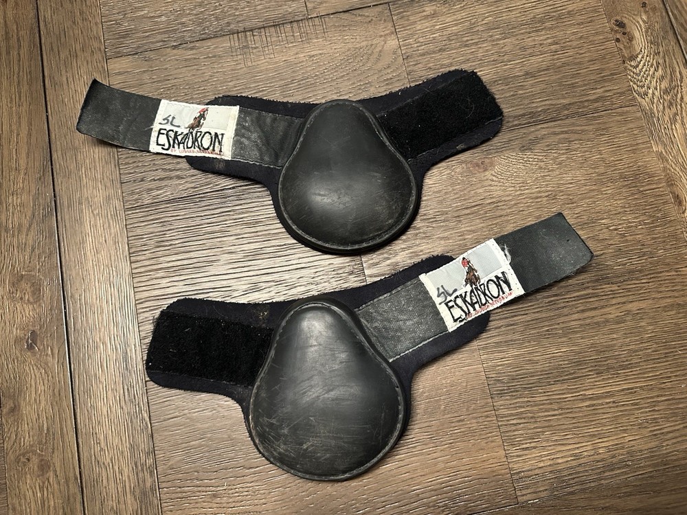 Horse Tack - Eskadron Fetlock Boots