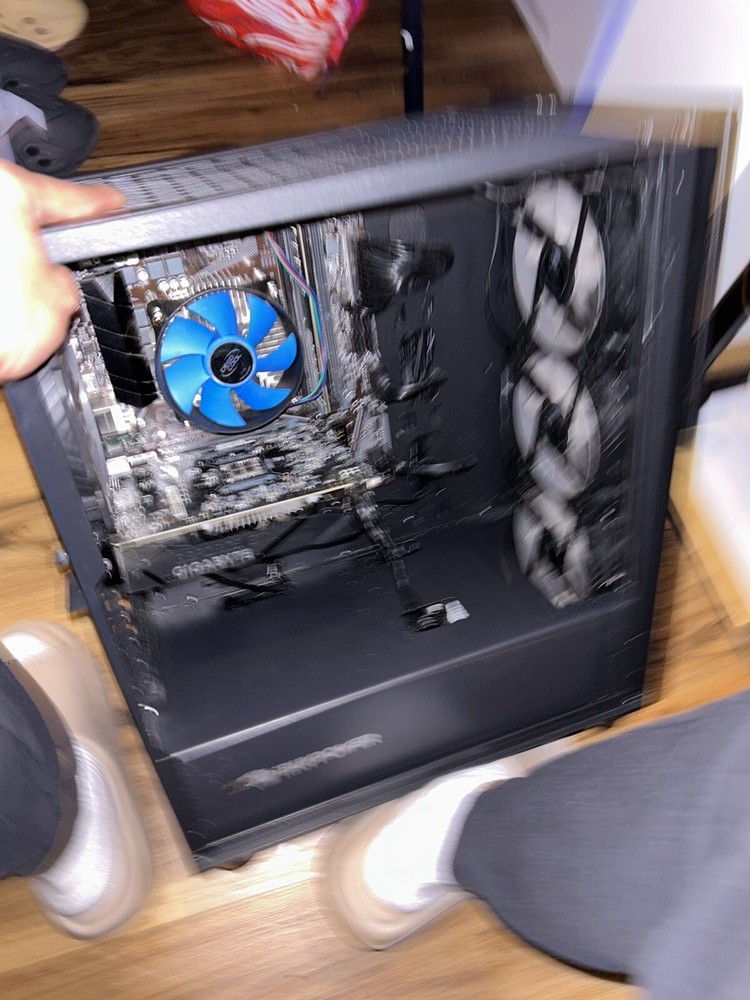 gaming computer desktop pc