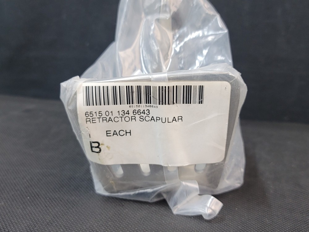 SOLWAY SURGICAL SCAPULAR RETRACTOR