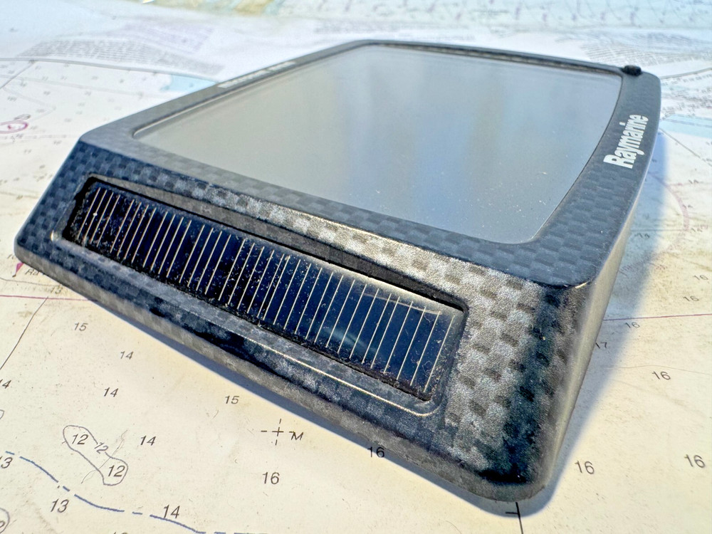 Raymarine Wireless Multi Dual Maxi Display's (+Wind,+Speed,+Depth + Controller)