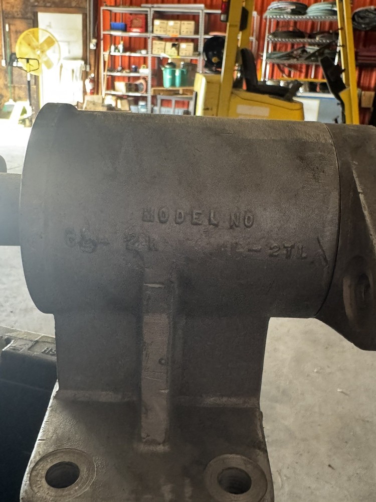 Carr Lane CL-2-TL Trunnion locking