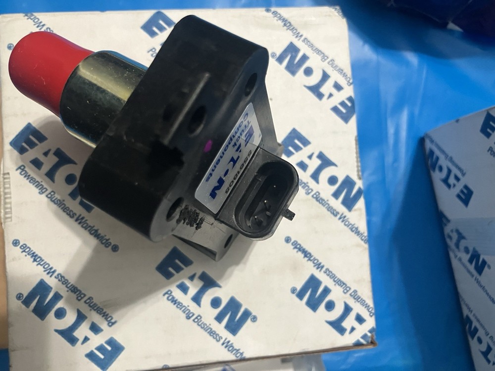 Eaton Fuller- Transmissions Automatic Transmission Range Valve K3682