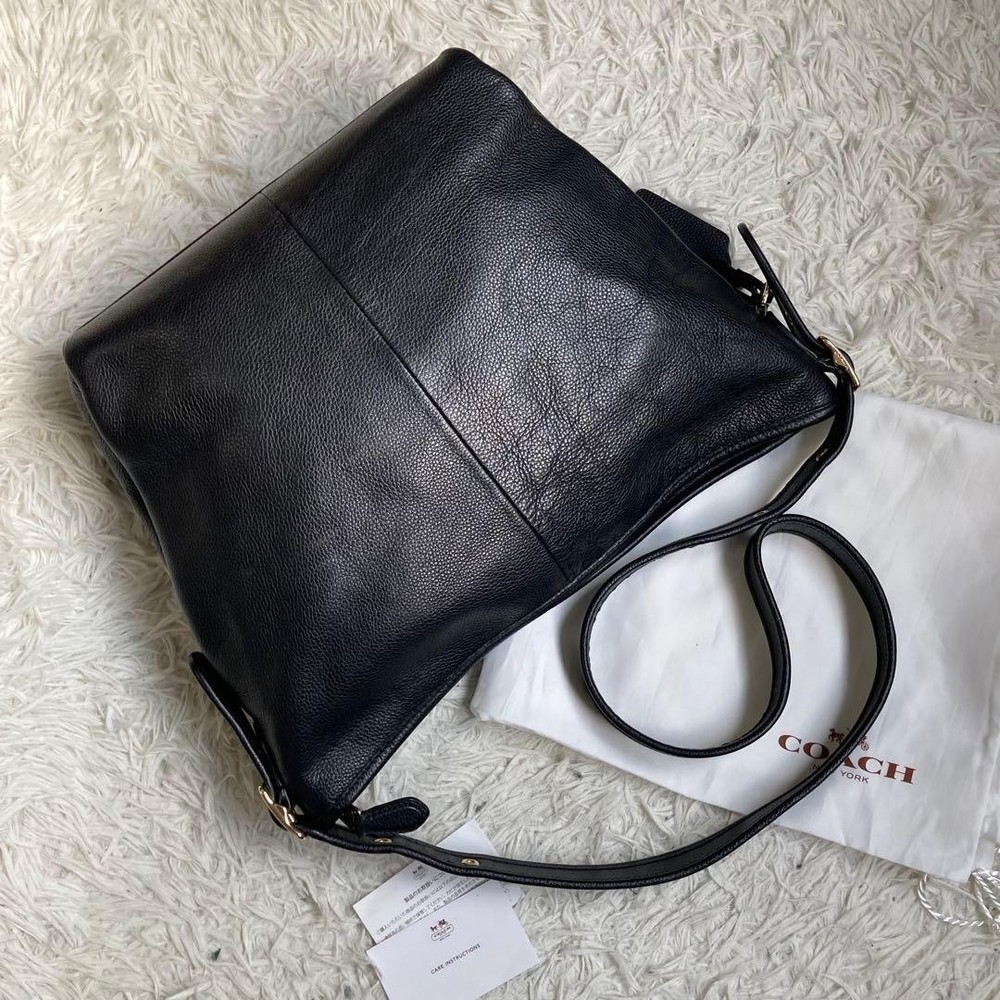 COACH Shoulder Bag Black Leather Authentic