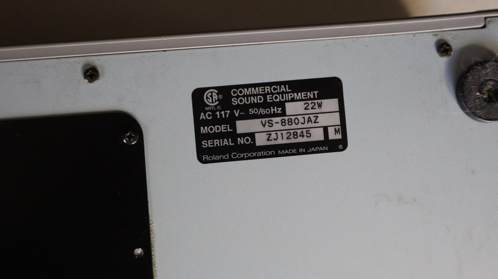 Roland VS-880 VXpanded Digital Studio Workstation Powers up UNTESTED N