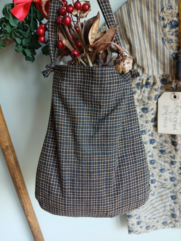 Handmade Cross Stitch Primitive Ditty Bag Finished Piece