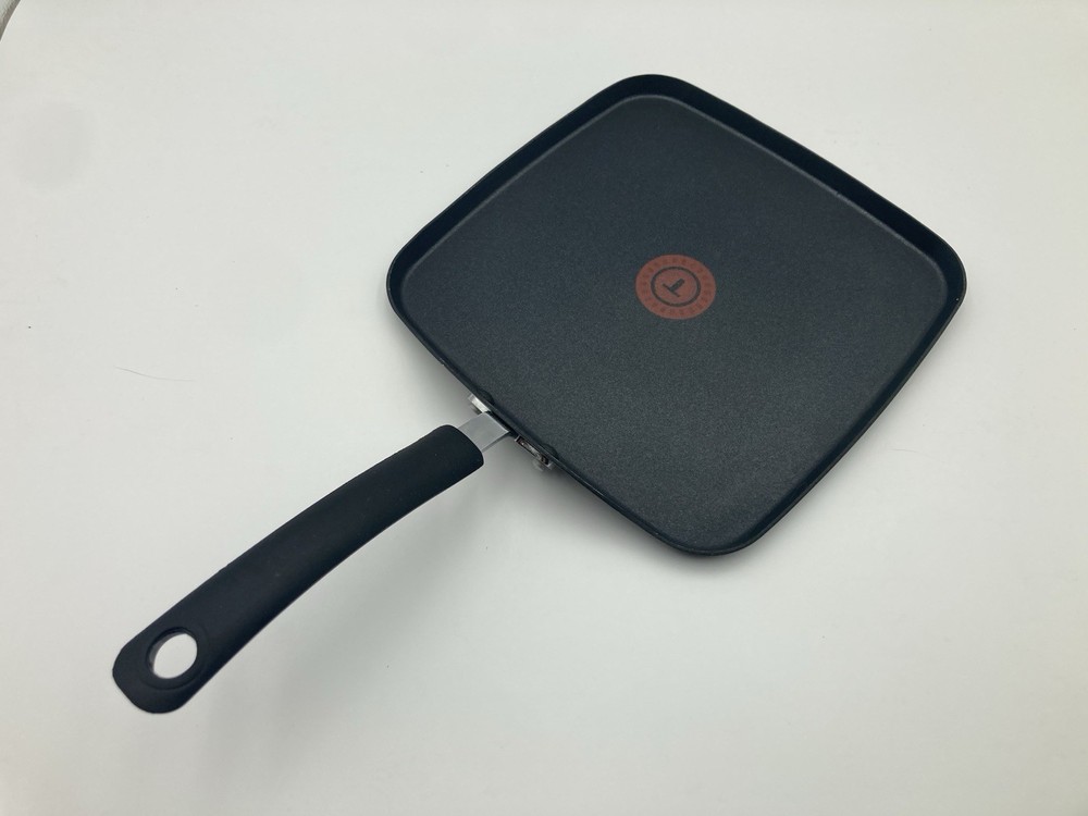 T-fal Kitchen Solutions 10.25" Non-Stick Square Griddle Pan C142
