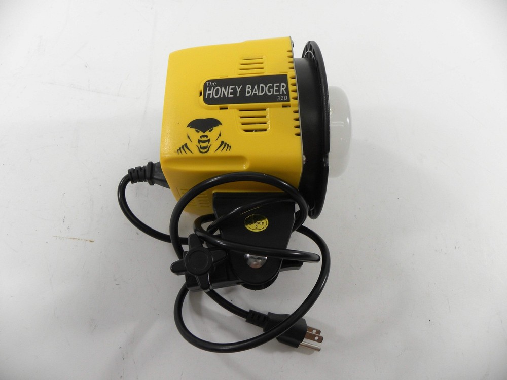 Interfit Honey Badger 320 Strobe Light