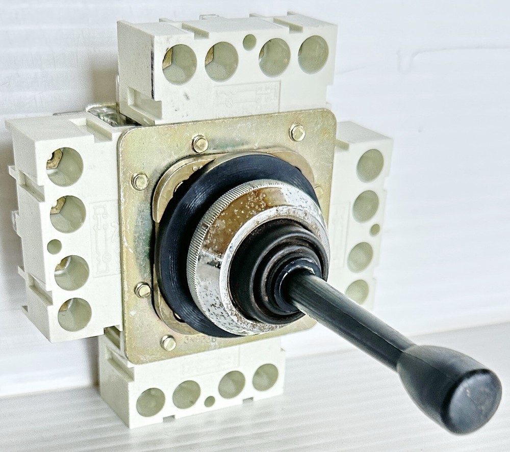 Schneider XD2CC1111 Two Axis Joystick Controller