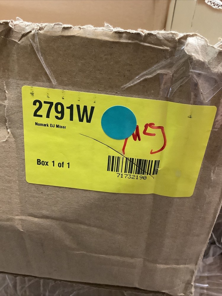 Numark M6 USB 4-channel DJ Mixer