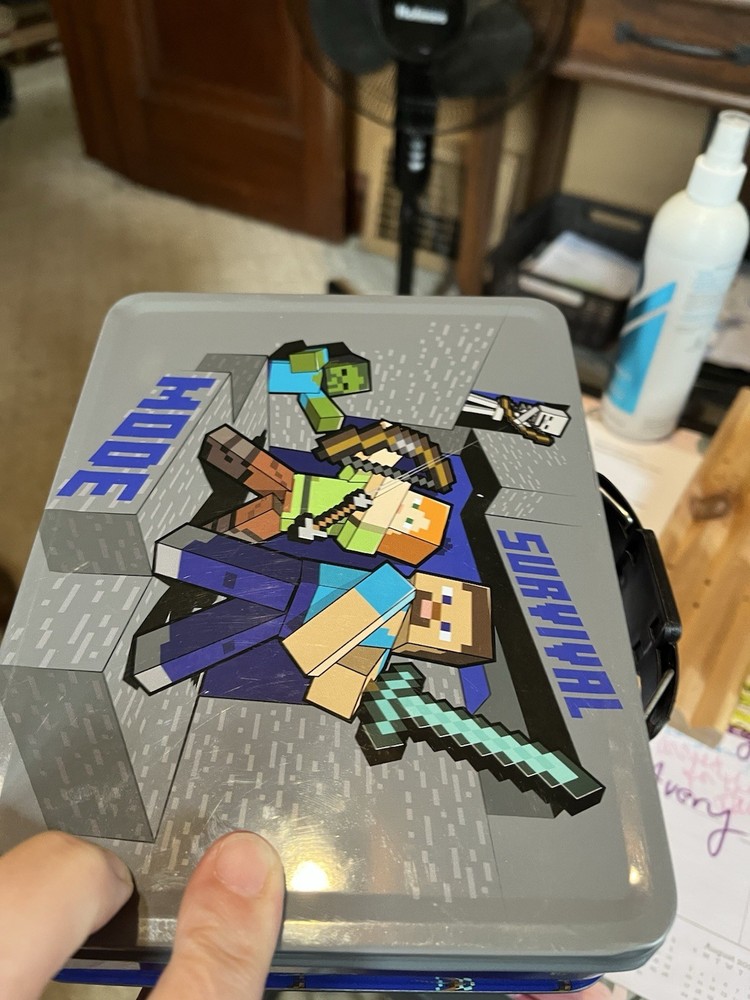 Minecraft Survival Mode Tin Box Company Lunchbox Fun Stash Box Secondhand