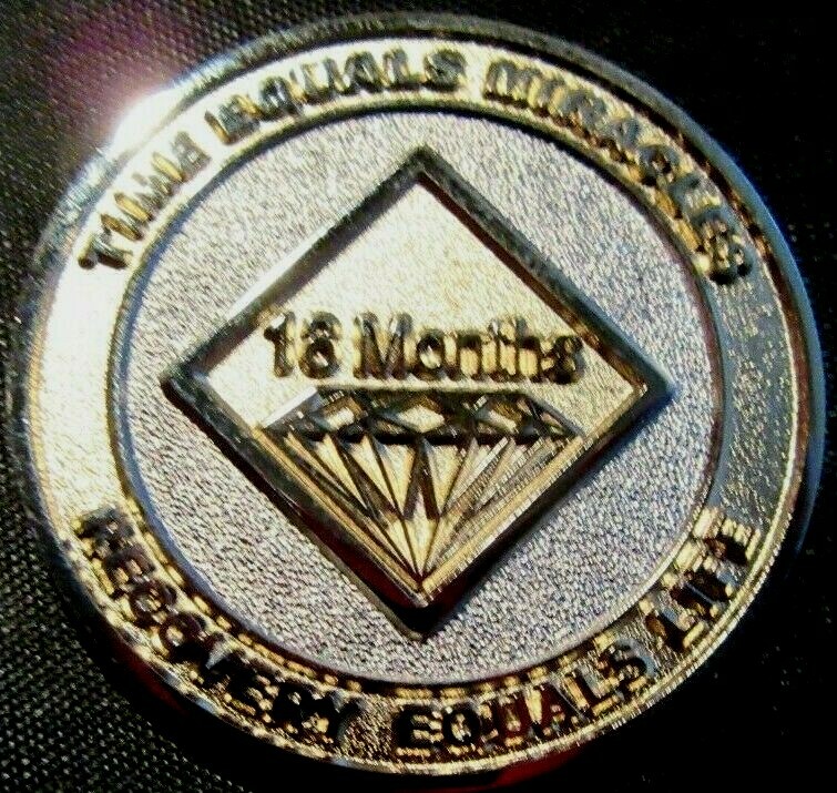 Narcotics Anonymous NA GOLD SILVER 18 MONTH Medallion Chip Coin Token