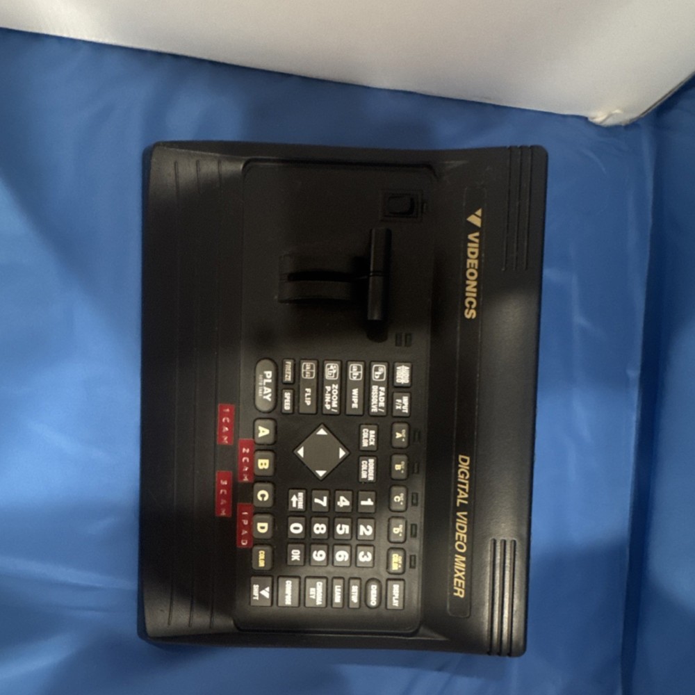 Videonics MX-1 NTSC Digital Video Mixer Composite S-Video Effects
