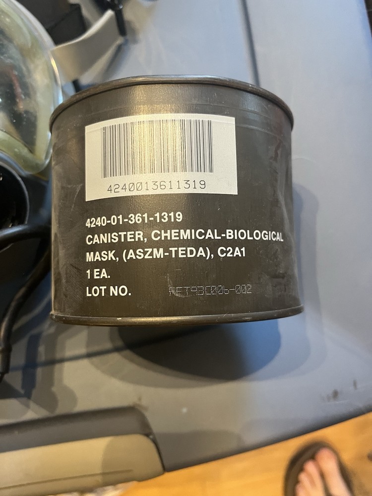US military gas mask