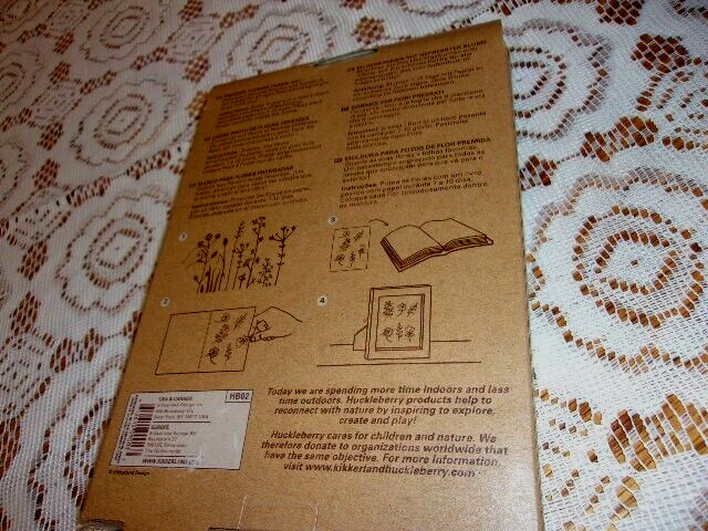 Kikkerland Pressed Flower Frame- New