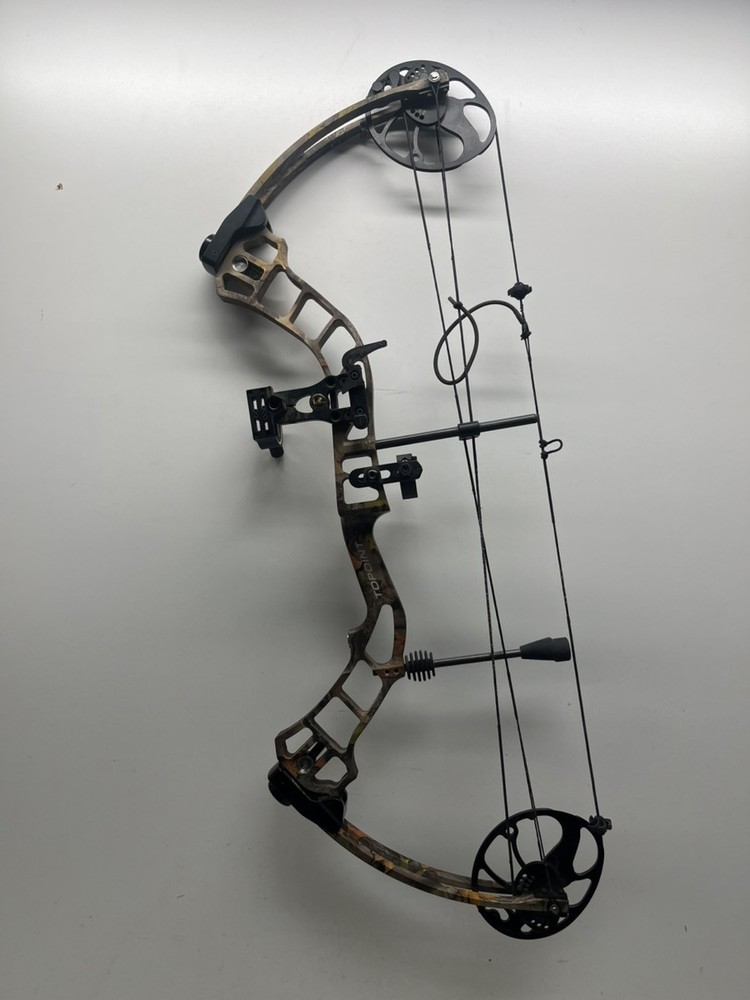 TOPOINT ARCHERY TRIGON 70LB COMPOUND BOW (P03063306)