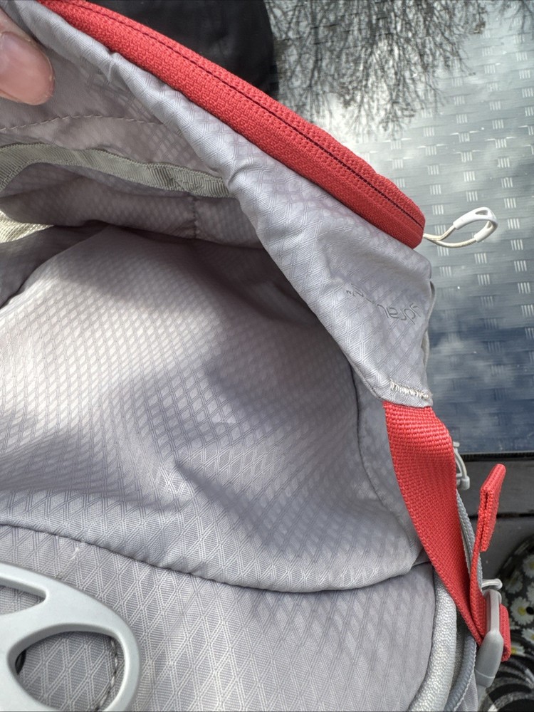 Osprey Verve 9 Hydration Backpack - Gray Orange. Good Condition
